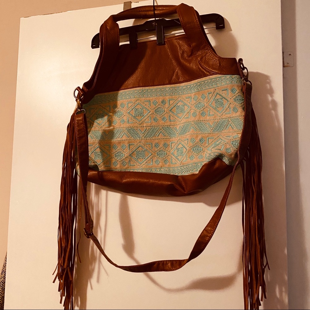 CROSSBODY BAG!